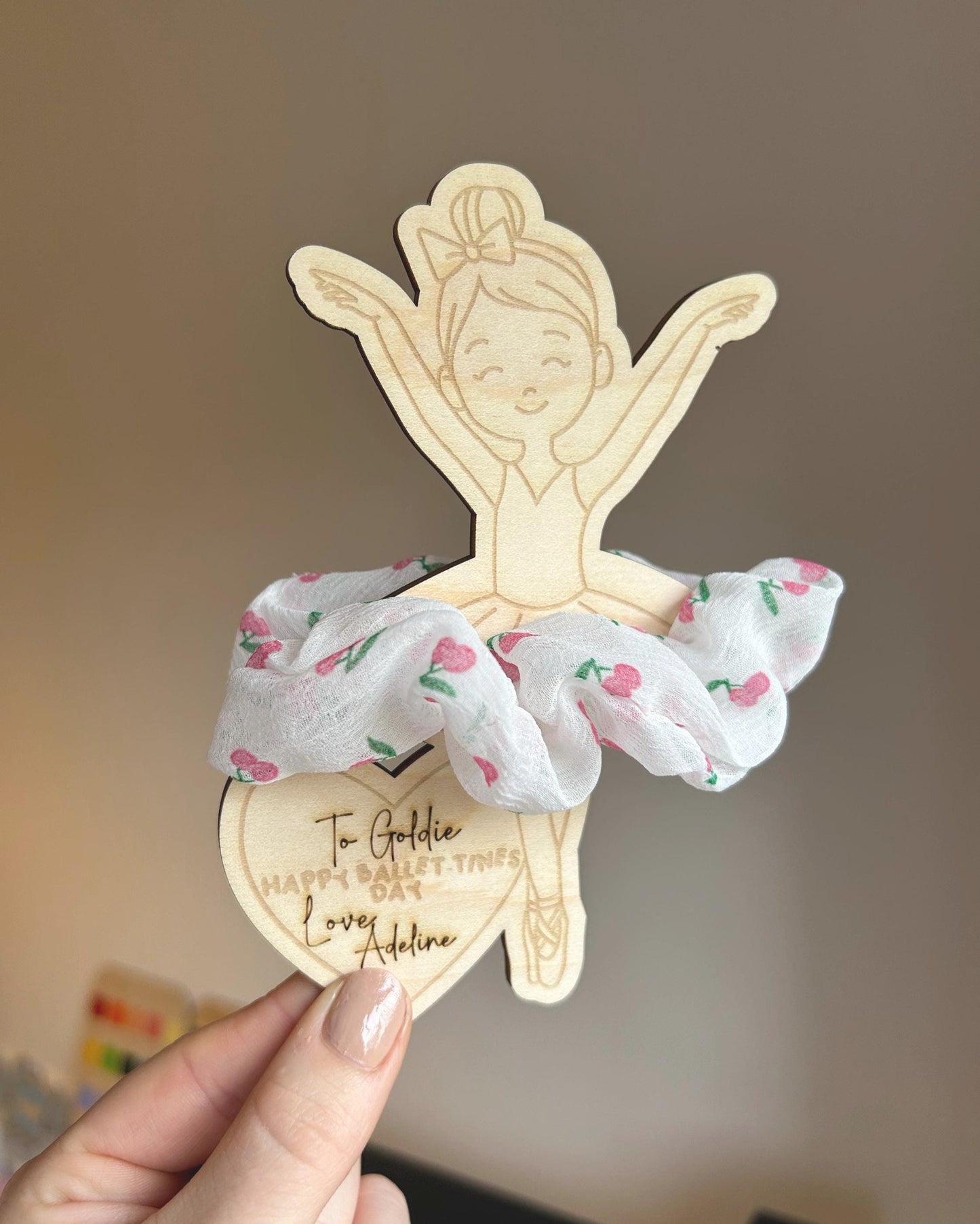 Personalised Ballerina Wooden Gift Tag – Whimsical Valentine’s & Galentine’s Scrunchie Favour
